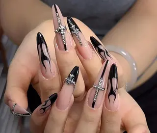 ネイル Pure&Rich Nailのネイルデザイン