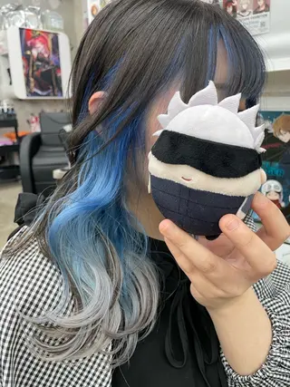 セミロング カラー インナーカラー 推し ブリーチ  髪質改善のヘアスタイル