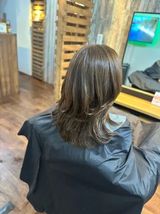 セミロング Luzir⭐︎ GEN⭐︎のヘアスタイル
