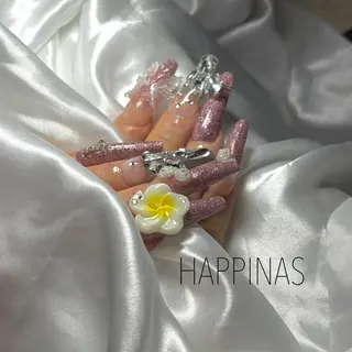 ネイル HAPPINAS所属・HAPPINAS kotomiのネイルデザイン