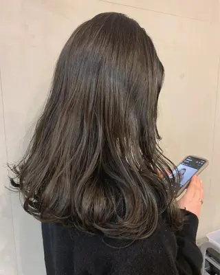 セミロング カラー mir MIYUのヘアスタイル