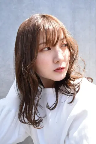 ミディアム カラー パーマ ヘアアレンジ メンズ キッズ ネイル マツエク・マツパ アイブロウ 高山🐬髪質改善 池袋で縮毛矯正のヘアスタイル