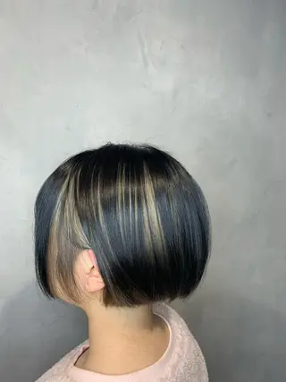 ショート カラー 江畑 匠 新宿三丁目 徒歩30秒⭐️のヘアスタイル