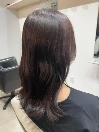 ミディアム 飯泉 春乃のヘアスタイル