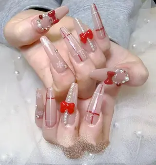 ネイル Chiara 長さだしのネイルデザイン