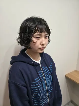 パーマ ショート OMA　 カタギシのヘアスタイル