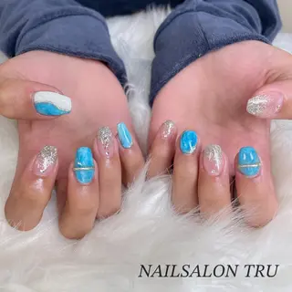 ネイル 𝐼𝑁𝑂𝑈𝐸 𝑀𝐼𝐴のネイルデザイン