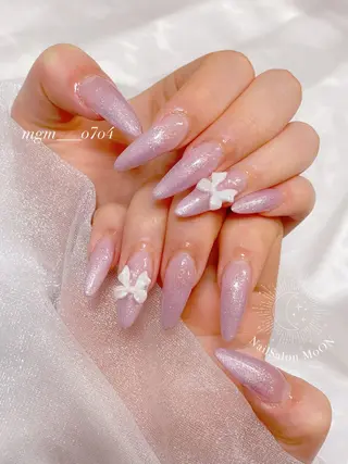 MoON...❤︎ MeGuのネイルデザイン