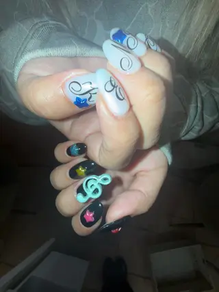 ネイル 右田 里桜のネイルデザイン