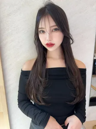 ロング カラー 成瀬 千佳のヘアスタイル