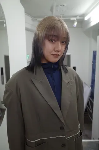 ミディアム カラー Momoka🪷 /ハイトーンのヘアスタイル