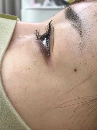 マツエク・マツパ Happiness ビューティーサロンの眉毛・アイブロウイメージ