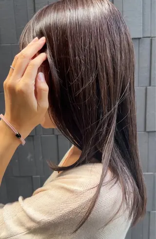 セミロング カラー 両国駅徒歩1分⭐️ アイロン仕上げのヘアスタイル