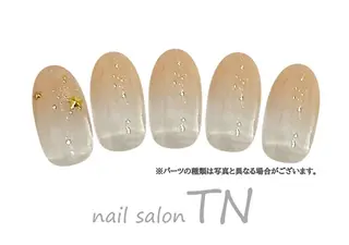 ネイル 矢川 まどかのネイルデザイン