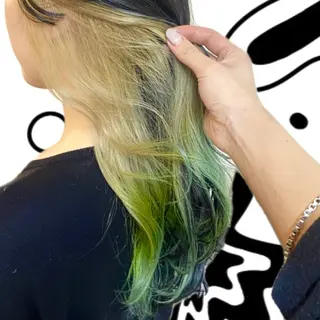 ロング カラー Rena✴︎トレンド ×スタンダードMIXのヘアスタイル