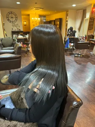 カラー 笠井 彩花のヘアスタイル