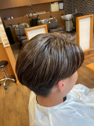 カラー 亀井 啓汰のヘアスタイル