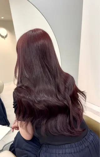 ロング カラー 日吉 里緒のヘアスタイル