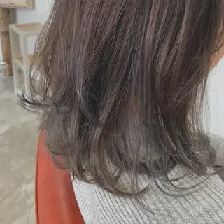 セミロング カラー fio マナミのヘアスタイル