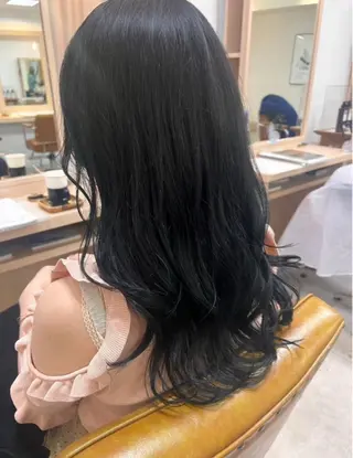 セミロング 松山 麻一のヘアスタイル
