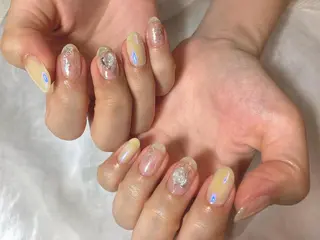 ショート カラー ネイル マツエク・マツパ illum hicariのネイルデザイン