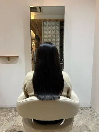 ロング 佐藤 優里のヘアスタイル