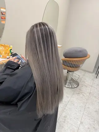 ロング 福田 美波のヘアスタイル