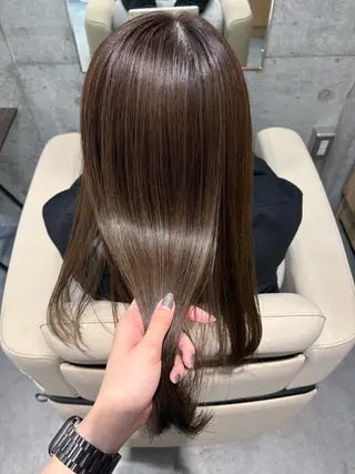 セミロング NAVY 橋本心 縮毛矯正のヘアスタイル