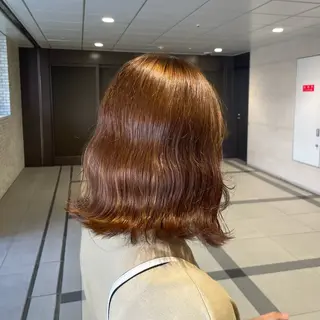 ミディアム 透け感カラー/レイヤ ーAI🪽🩵のヘアスタイル