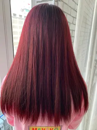 ロング カラー LUXBE LUCEのヘアスタイル