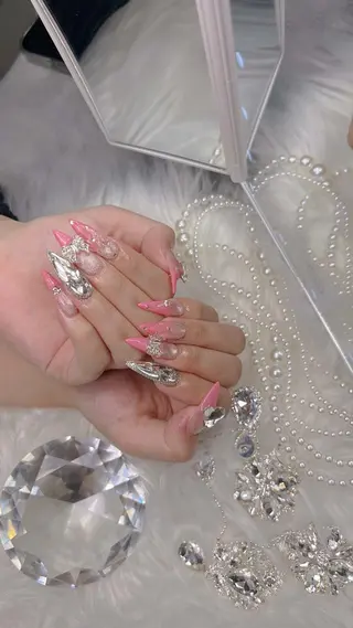 ネイル Mio_ Noiranailのネイルデザイン