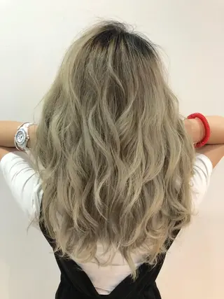 ロング カラー sato yoのヘアスタイル