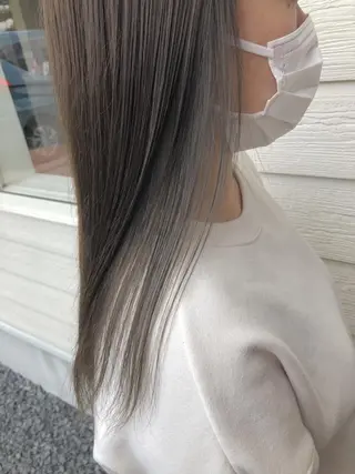 セミロング ayumi ／透明感カラーのヘアスタイル