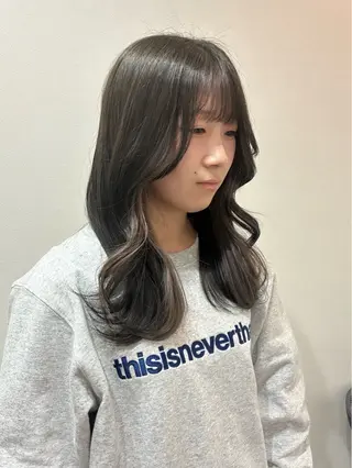 セミロング 柴田真衣 /ナチュラル/半個室のヘアスタイル