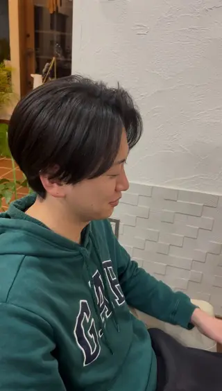 ショート 𝑪𝒐𝒍𝒐𝒓 *𝒆  ［コロレ］のヘアスタイル