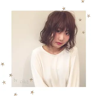 ミディアム 市川 千夏のヘアスタイル