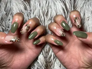 ミディアム ネイル ✴︎ Delightのネイルデザイン