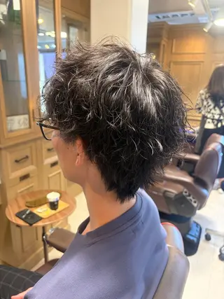 パーマ メンズ 🩰韓国レイヤー🩷 艶カラー🌷小栁歩美のヘアスタイル