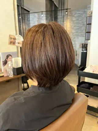 ミディアム Cuthie 泉川のヘアスタイル