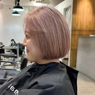 ショート 盛れる透明感カラー・ momokaのヘアスタイル