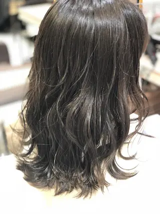 ミディアム カラー 店長 小池アキトのヘアスタイル