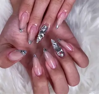 ネイル ✨Nailsalon Vi+✨のネイルデザイン