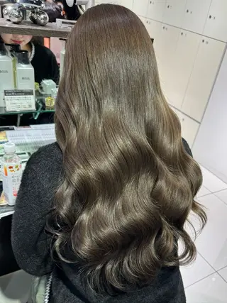 ロング ☘️中明度カラー/ 縮毛矯正ナミ☘️のヘアスタイル