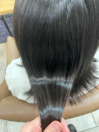 ミディアム カラー カラー/アイリスト 麻優のヘアスタイル