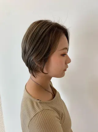 ショート カラー 顔まわりカット✄ ベージュカラー🧸のヘアスタイル