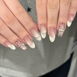 ネイル Ugirl NailSalonのネイルデザイン