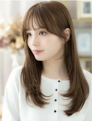 セミロング カラー 松山 彩香のヘアスタイル