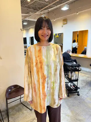 ショート カラー MIOベージュカラー 柔らかいカラーのヘアスタイル