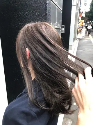 ロング カラー 100%髪質改善特化 TRUNSのヘアスタイル