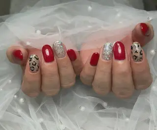 ネイル 佐藤 友里絵のネイルデザイン